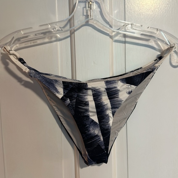 Dolce vita bikini set - size medium - Picture 3 of 6